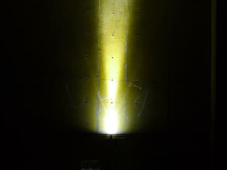 Otium BL1 800 AMAZON 上部から光を確認